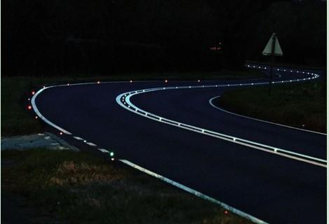 Enhancing Road Safety: Reflective Road Studs on Mexico’s Highways